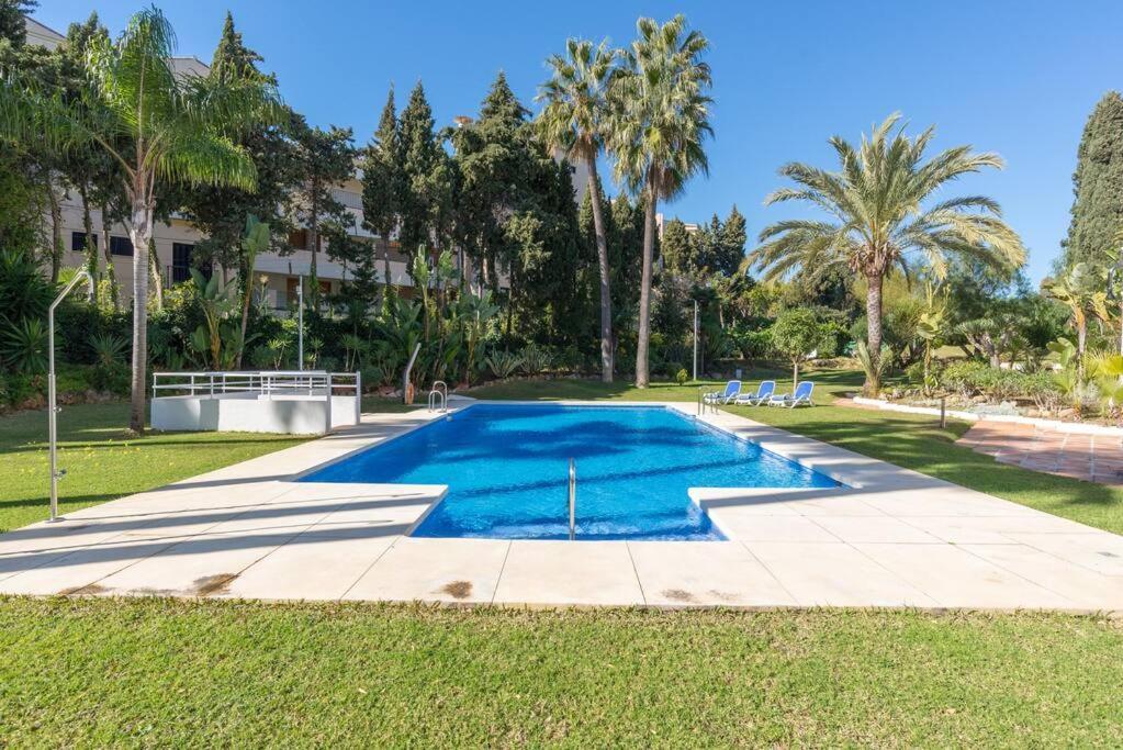 Incredible Luxury Location In Puerto Banus Beach For Families Marbella Zewnętrze zdjęcie