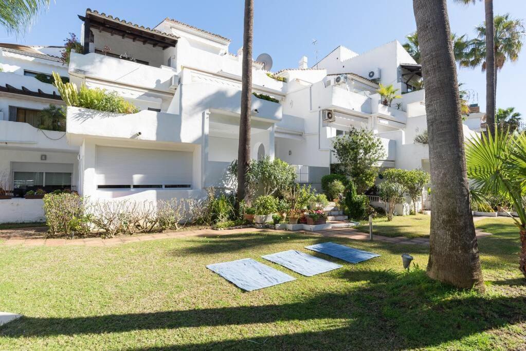 Incredible Luxury Location In Puerto Banus Beach For Families Marbella Zewnętrze zdjęcie
