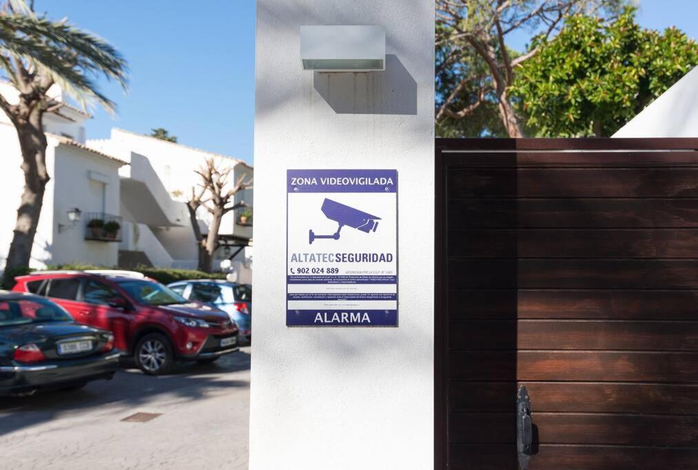 Incredible Luxury Location In Puerto Banus Beach For Families Marbella Zewnętrze zdjęcie