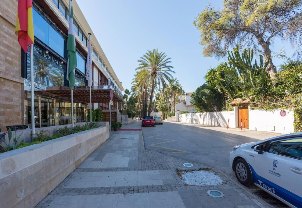 Incredible Luxury Location In Puerto Banus Beach For Families Marbella Zewnętrze zdjęcie