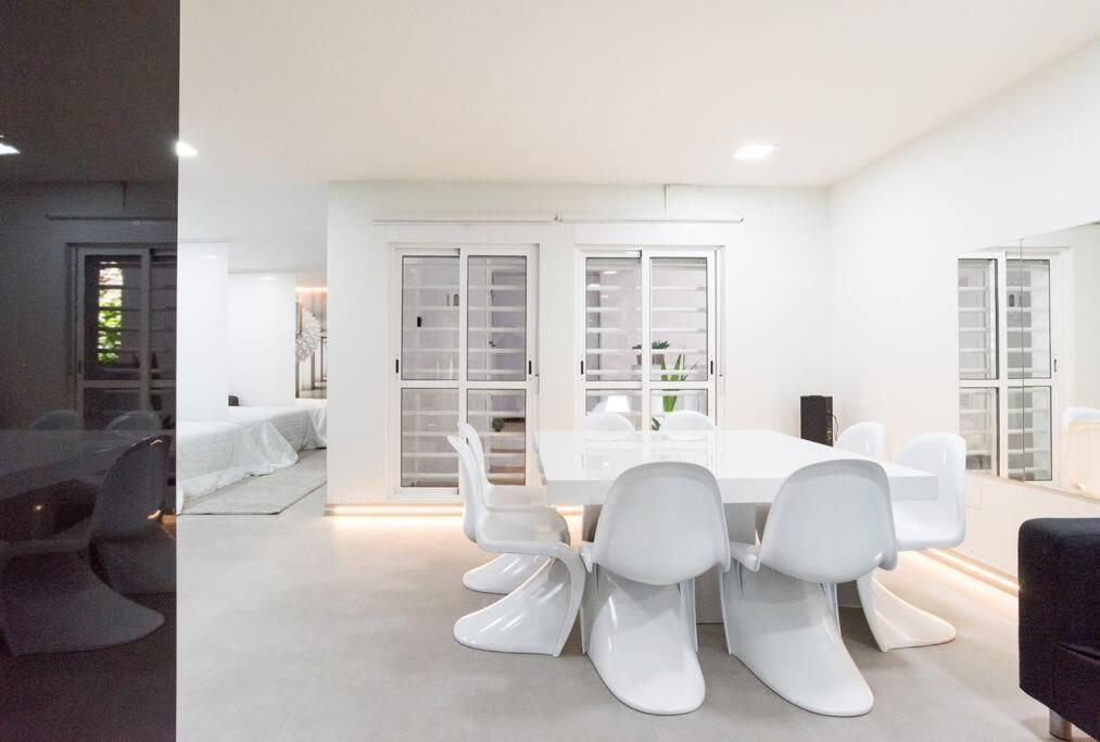 Incredible Luxury Location In Puerto Banus Beach For Families Marbella Zewnętrze zdjęcie